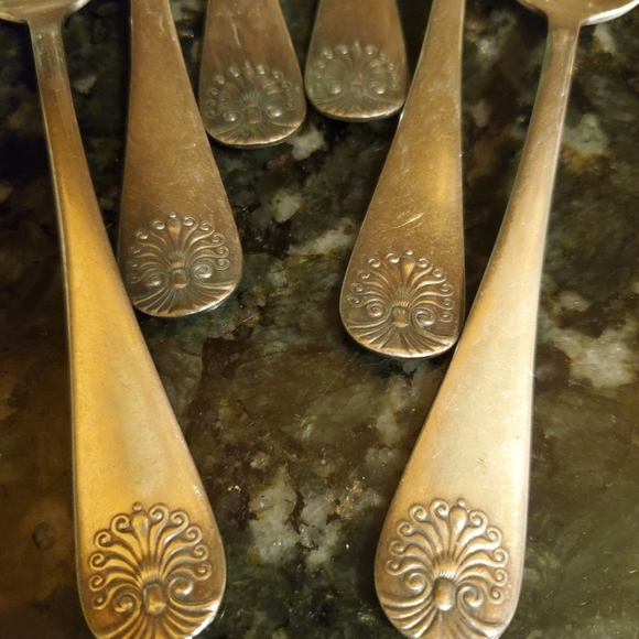 1847 Rogers Bros. XS triple Flatware 1849 - Picture 3 of 5